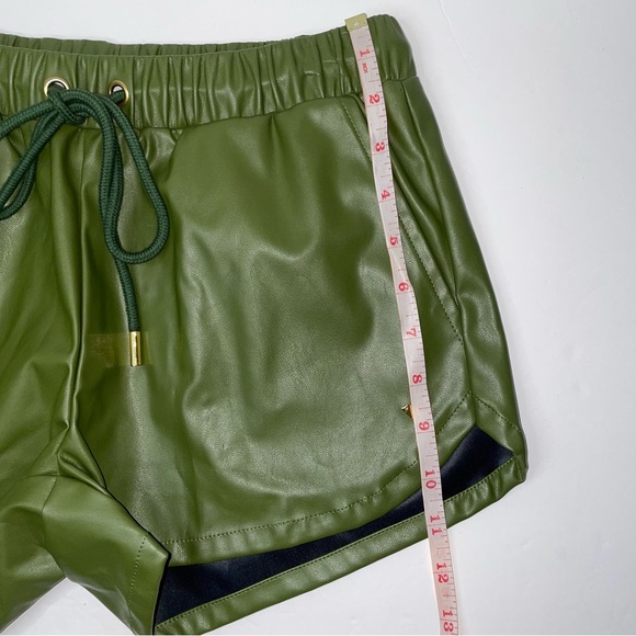 NWT Diamond Supply Co Green Pleather Shorts - Picture 5 of 7